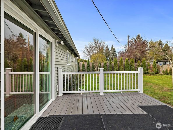 1329 149th Street SW, Lynnwood WA 98087