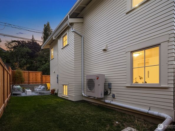 4402 Letitia Avenue S, Seattle WA 98118