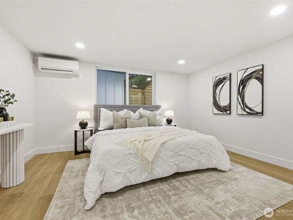 19531 55th Avenue NE, Lake Forest Park WA 98155