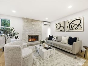 19531 55th Avenue NE, Lake Forest Park WA 98155