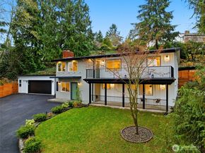 19531 55th Avenue NE, Lake Forest Park WA 98155
