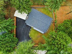 19531 55th Avenue NE, Lake Forest Park WA 98155