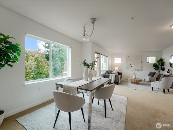 12534 15th Avenue NE 31, Seattle WA 98125