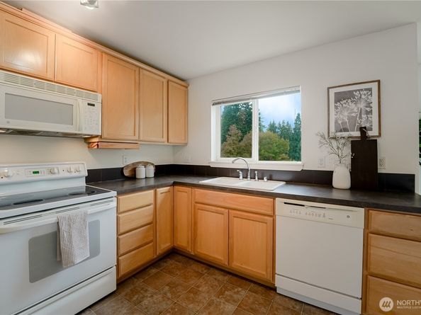 12534 15th Avenue NE 31, Seattle WA 98125