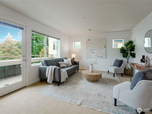 12534 15th Avenue NE 31, Seattle WA 98125