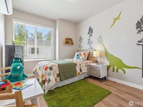 1322 194th Street SE E1, Bothell WA 98012