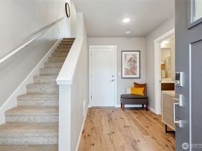 1322 194th Street SE E1, Bothell WA 98012