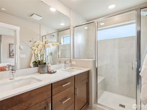 1322 194th Street SE E1, Bothell WA 98012