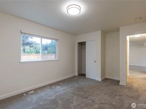 6020 50th Street NE, Marysville WA 98270