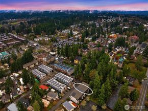 522 Madrona Way NE 4, Bainbridge Island WA 98110