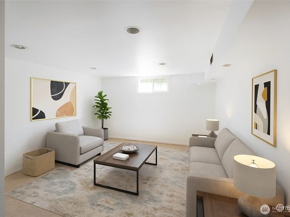 11711 82ND Avenue S, Seattle WA 98178