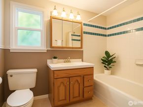 11711 82ND Avenue S, Seattle WA 98178