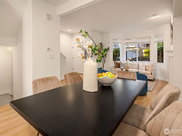 2840 139th Avenue SE 16, Bellevue WA 98005