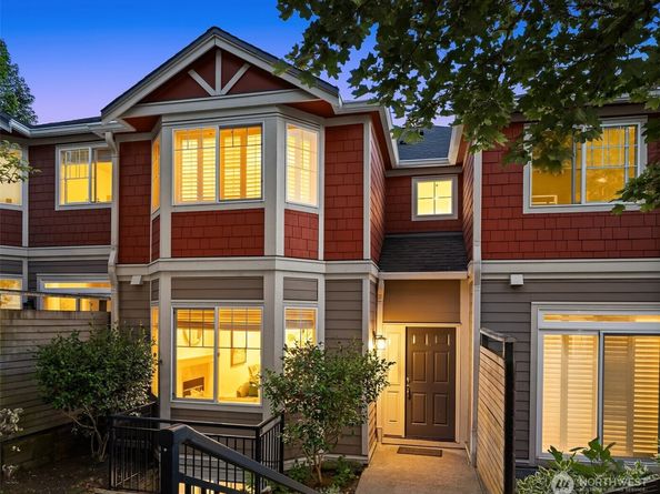 2840 139th Avenue SE 16, Bellevue WA 98005