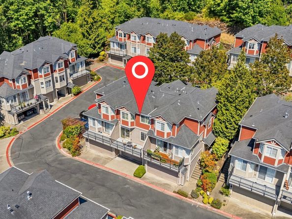 2840 139th Avenue SE 16, Bellevue WA 98005