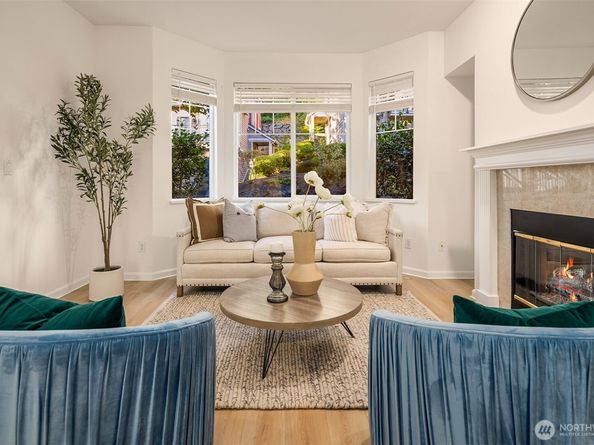 2840 139th Avenue SE 16, Bellevue WA 98005