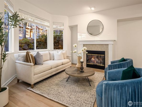 2840 139th Avenue SE 16, Bellevue WA 98005