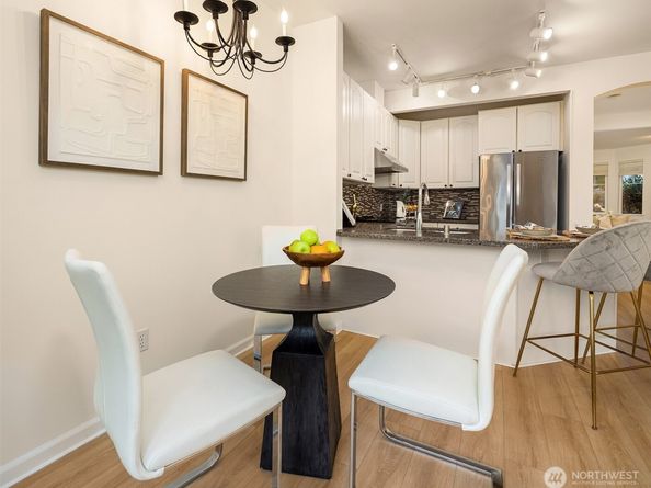 2840 139th Avenue SE 16, Bellevue WA 98005