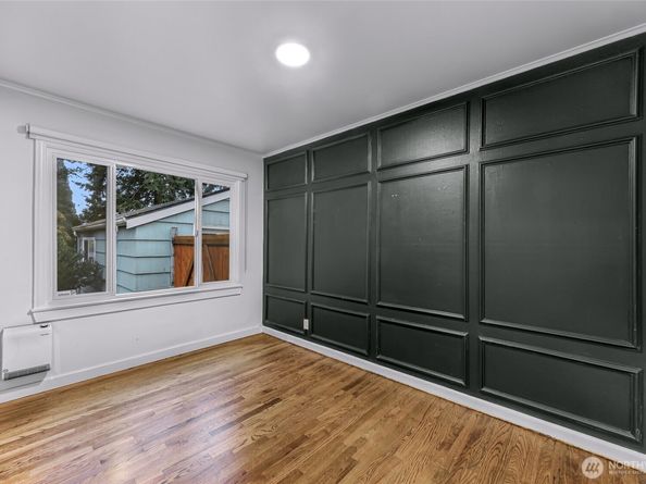 16040 26th Avenue NE, Shoreline WA 98155