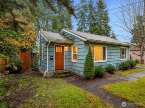 16040 26th Avenue NE, Shoreline WA 98155