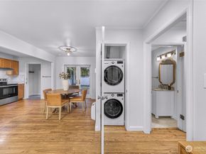 16040 26th Avenue NE, Shoreline WA 98155