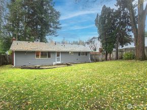 5514 NE 195th Street, Kenmore WA 98028