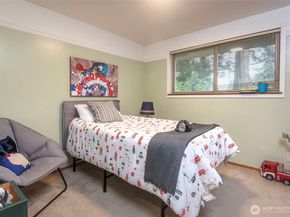 5514 NE 195th Street, Kenmore WA 98028