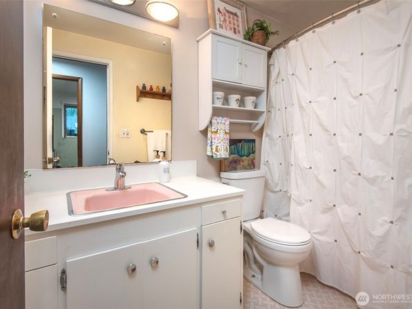 5514 NE 195th Street, Kenmore WA 98028