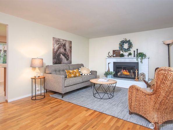 5514 NE 195th Street, Kenmore WA 98028