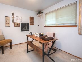 5514 NE 195th Street, Kenmore WA 98028