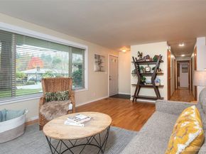 5514 NE 195th Street, Kenmore WA 98028