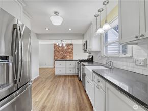 702 47th Street SE, Everett WA 98203