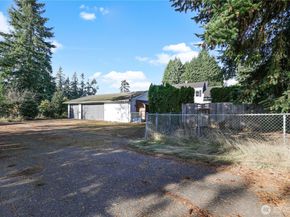 702 47th Street SE, Everett WA 98203