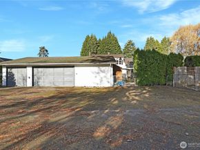 702 47th Street SE, Everett WA 98203