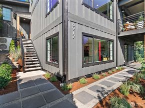 6917 57th Avenue NE, Seattle WA 98115