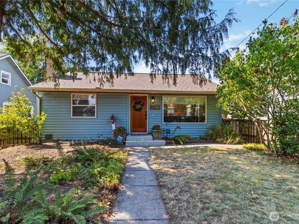 10523 Evanston Avenue N, Seattle WA 98133
