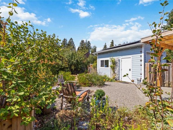 10523 Evanston Avenue N, Seattle WA 98133