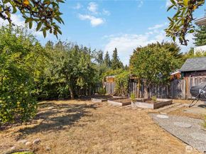10523 Evanston Avenue N, Seattle WA 98133