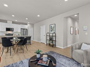 118 169th Place SW B, Bothell WA 98012