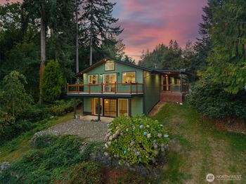 1313 Colchester Drive SE