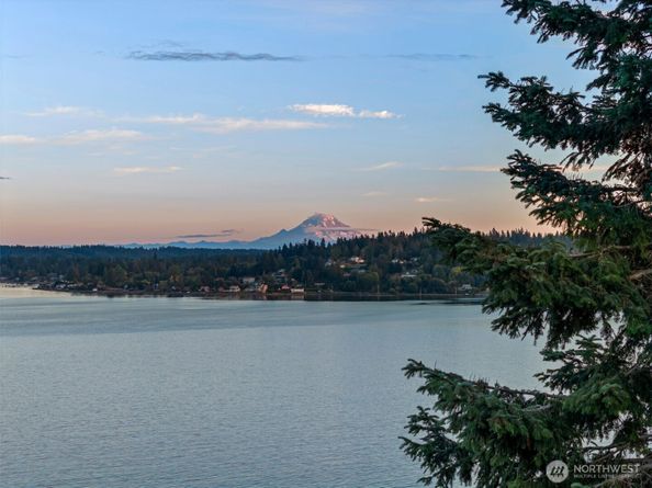1313 Colchester Drive SE, Port Orchard WA 98366