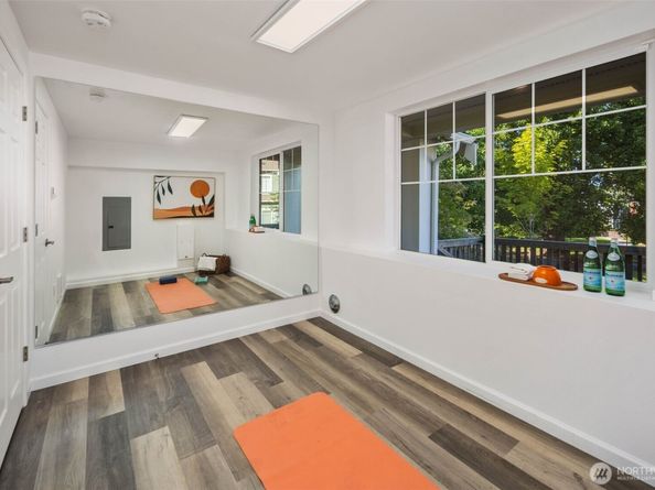 6561 30th Place SW, Seattle WA 98126