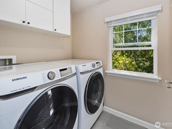 6561 30th Place SW, Seattle WA 98126
