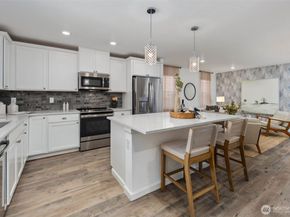 6561 30th Place SW, Seattle WA 98126