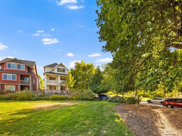 6561 30th Place SW, Seattle WA 98126