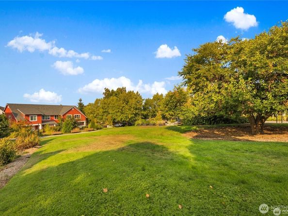 6561 30th Place SW, Seattle WA 98126