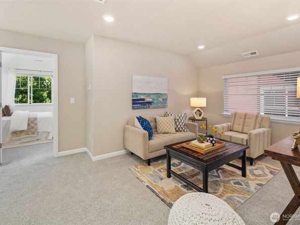 6561 30th Place SW, Seattle WA 98126