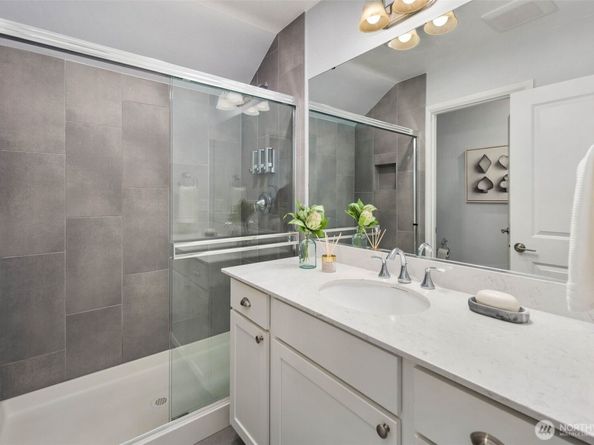 6561 30th Place SW, Seattle WA 98126