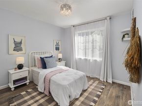 6561 30th Place SW, Seattle WA 98126