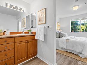 19230 Forest Park Drive NE K335, Lake Forest Park WA 98155
